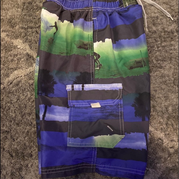 Boys swim trunks - Picture 2 of 4